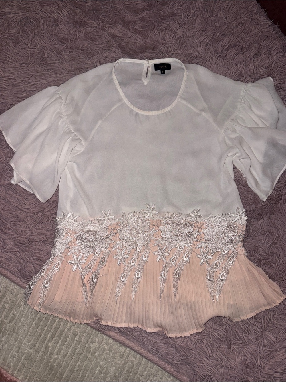 Delicate White & Blush Lace-Trim Pleated Women's Blouse